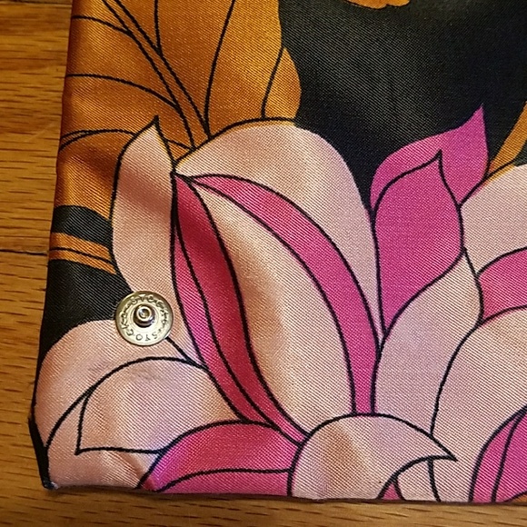 Colorful Vintage Handbag - Picture 5 of 6